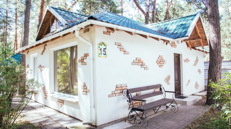 Отдельностоящий коттедж 15 на 4-х с террасой